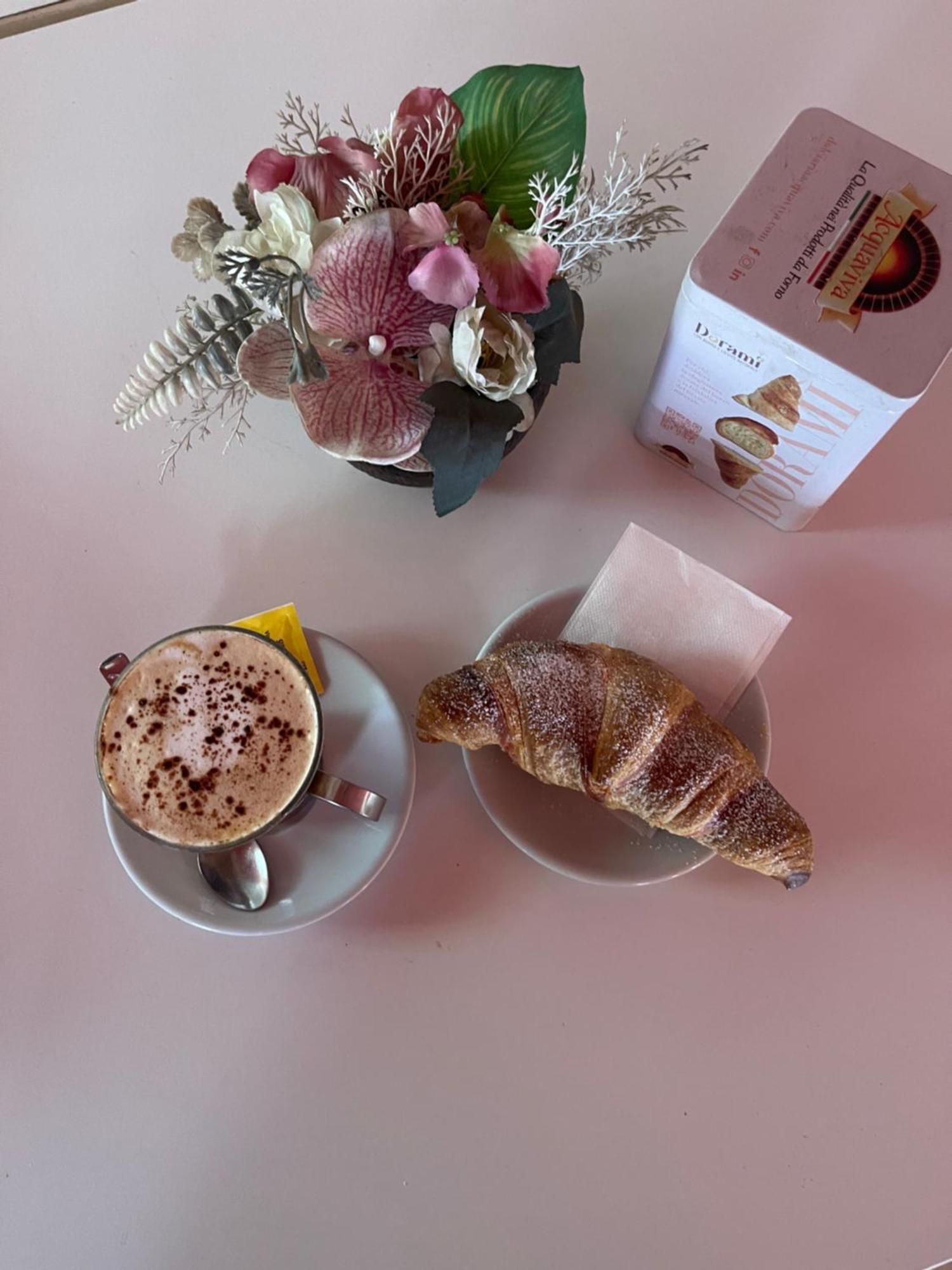 멘타나 Il Borghetto 아파트 외부 사진